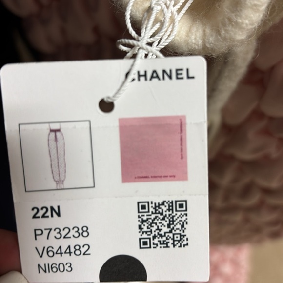 Host Pick 🎉NWT CHANEL COCO Neige Padded Quilted Apres Ski Jogger Pants - Picture 9 of 12